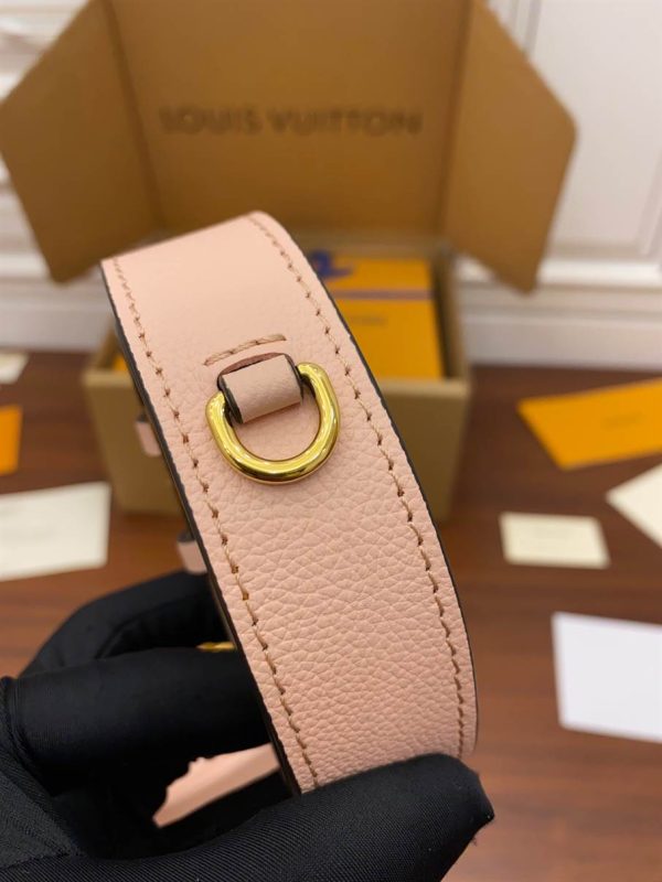 Louis Vuitton Lockme Tender - LHB471