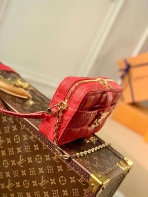 Louis Vuitton Troca PM - LHB464