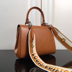 Louis Vuitton Cluny Mini - LHB478