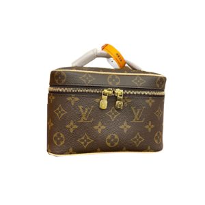 Louis Vuitton Square Bag - LHB437