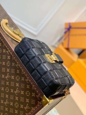 Louis Vuitton Troca MM - LHB476