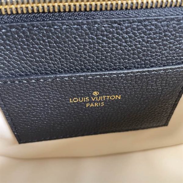 Louis Vuitton Lv Pont 9 Soft Pm - LHB465