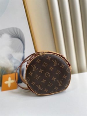 Louis Vuitton Boite Chapeau - LHB436