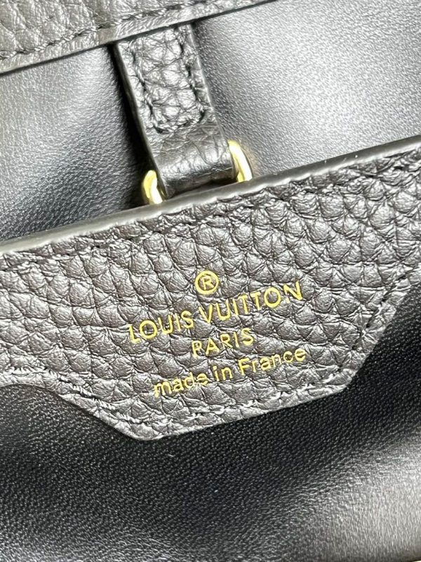 Louis Vuitton Capucines MM - LHB514