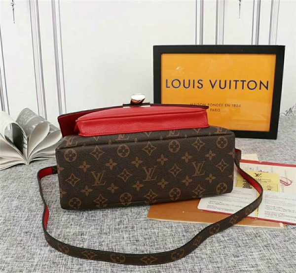 Louis Vuitton Handbags - LHB600