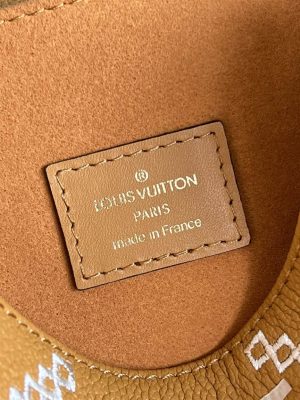 Louis Vuitton Pochette Metis handbag - LHB508