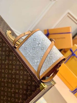 Louis Vuitton Dauphine MM - LHB524