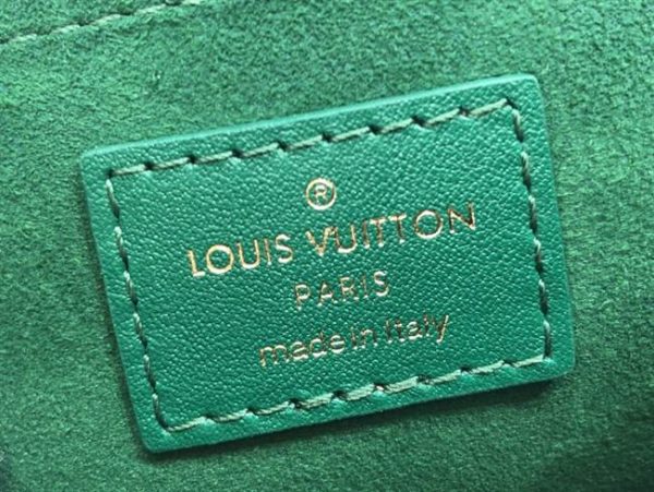 Louis Vuitton New Wave Chain Bag - LHB527