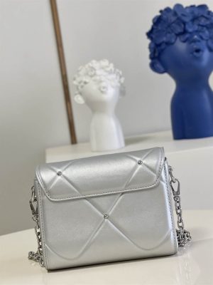 Louis Vuitton Twist MM - LHB526