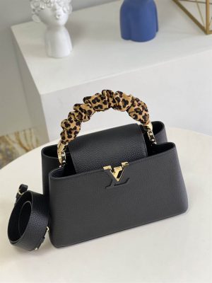 Louis Vuitton Capucines MM - LHB514