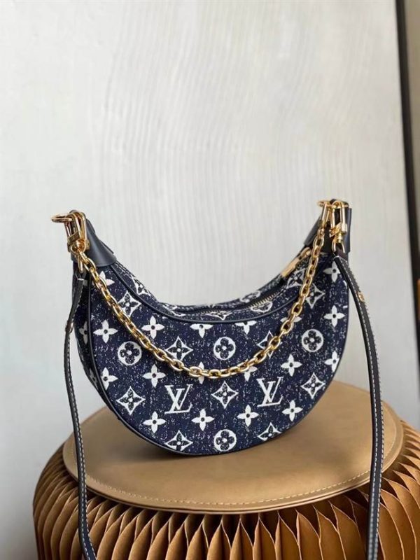 Louis Vuitton Loop - LHB513