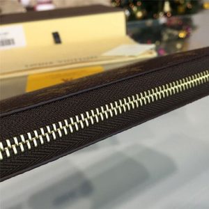 Louis Vuitton Zippy Wallet - WPR104