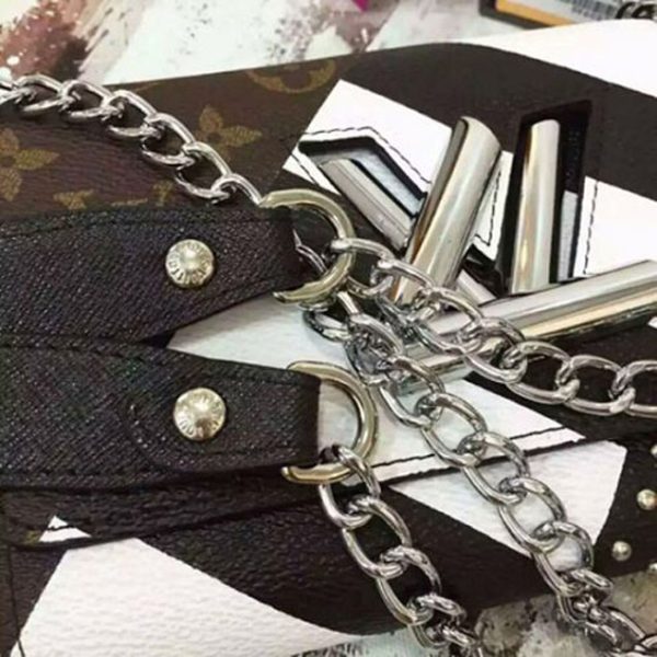 Louis Vuitton Twist Chain Wallet - WPR109