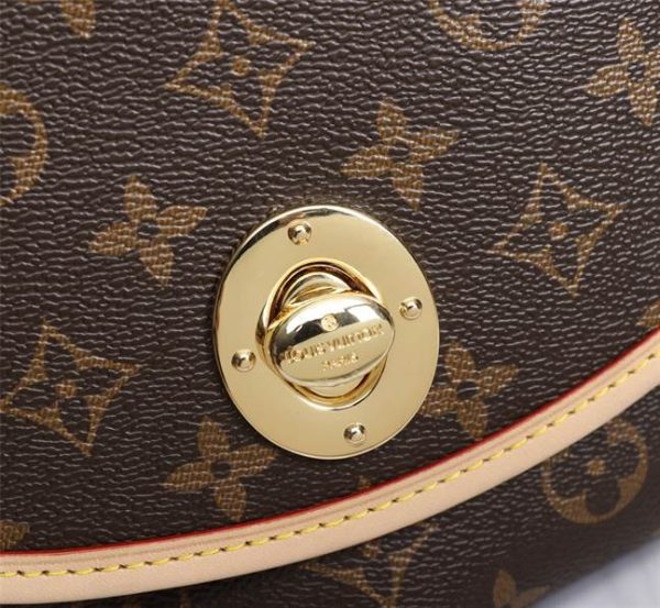 Louis Vuitton Handbags - LHB589