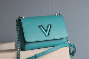 Louis Vuitton Twist PM - LHB564