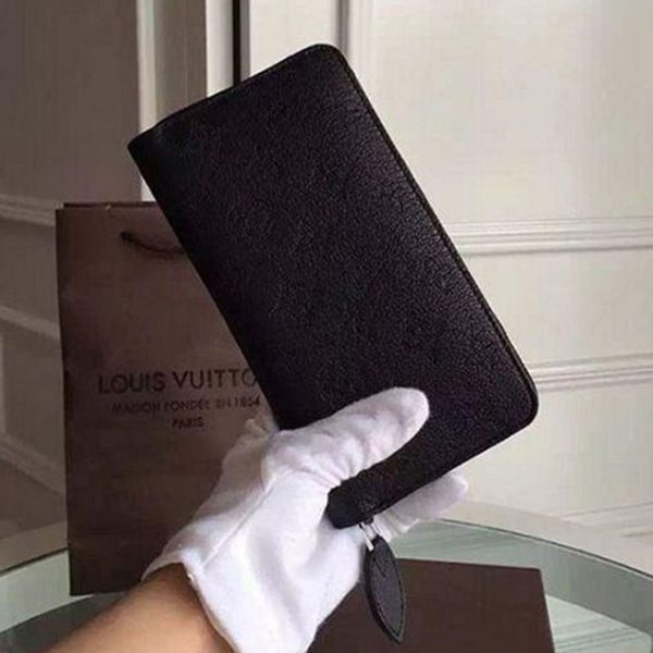 Louis Vuitton Zippy Wallet - WPR96