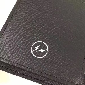 Louis Vuitton Brazza Wallet - WPR123