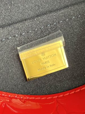 Louis Vuitton Spring Street - LHB538