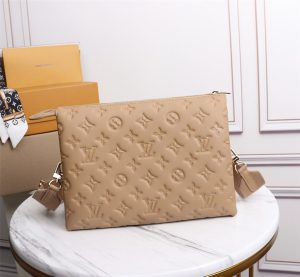 Louis Vuitton Coussin PM - LHB558