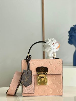 Louis Vuitton Spring Street - LHB539