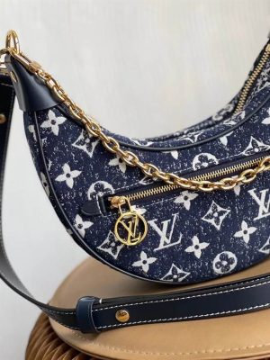 Louis Vuitton Loop - LHB513