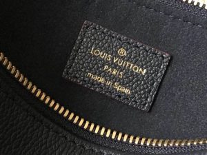 Louis Vuitton Tote BB - LTB528