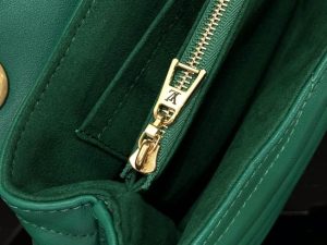 Louis Vuitton New Wave Chain Bag - LHB527