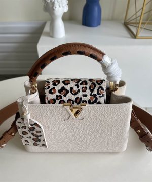 Louis Vuitton Capucines BB - LHB555