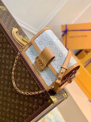 Louis Vuitton Dauphine MM - LHB524