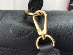 Louis Vuitton Madeleine MM handbag - LHB663