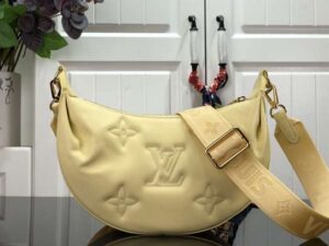 Louis Vuitton Over The Moon Bubblegram Leather - LHB658