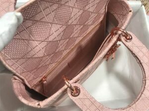 MEDIUM LADY D-LITE BAG Bois de Rose Cannage Embroidery - DHB47