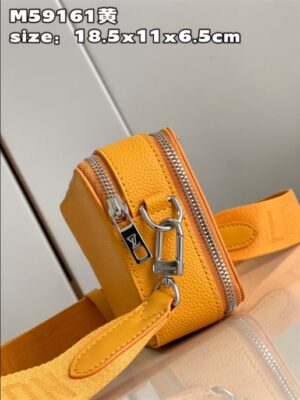 Louis Vuitton Alpha Wearable Wallet - LMB355