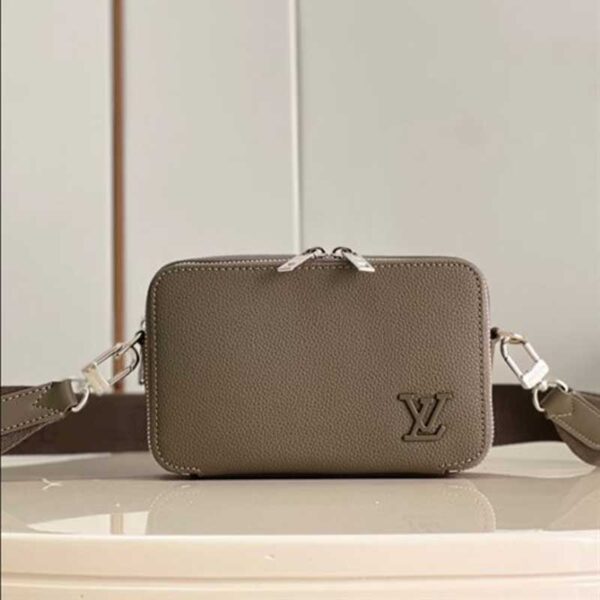 Louis Vuitton Alpha Wearable Wallet - LMB356