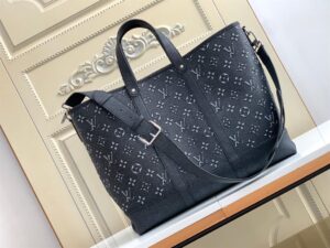 Louis Vuitton Tote Journey Other Leathers Bag - LTB551