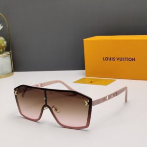 Louis Vuitton Sunglasses - LG008