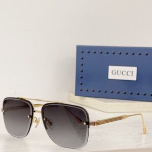 Gucci Sunglasses - GG032