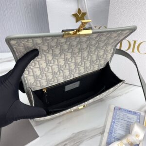 30 Montaigne Bag Gray Dior Oblique Jacquard - DHB039