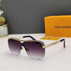 Louis Vuitton Sunglasses - LG015