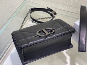 Dior 30 Montaigne Chain Bag - DHB046
