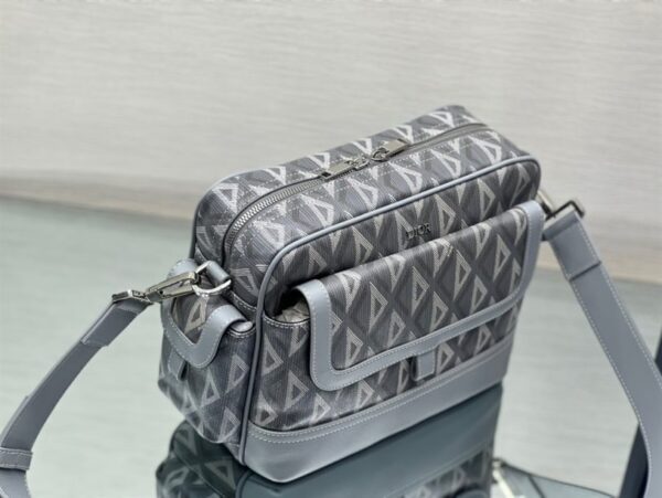 Dior Hit The Road Messenger Pouch - DMB25