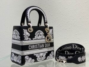 Dior Medium Lady D-Lite Bags - DHB59