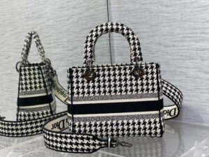 Dior Medium Lady D-Lite Bags - DHB60