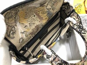 Dior Medium Lady D-Lite Bags - DHB65