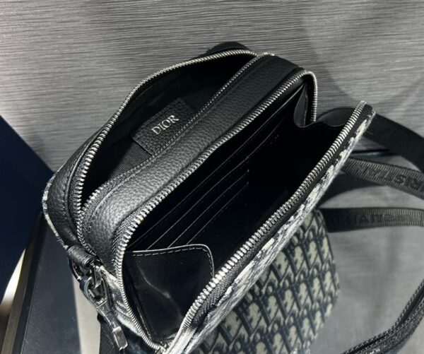 Dior Pouch With Strap- DMB09