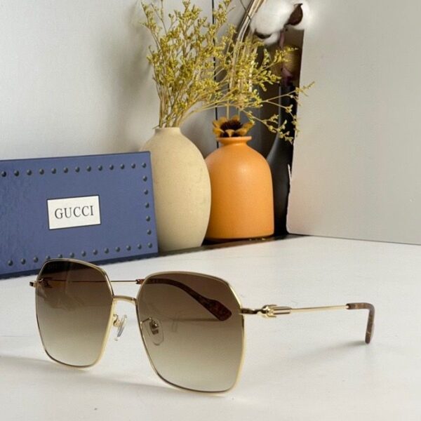 Gucci Sunglasses - GG010