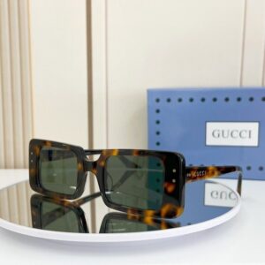 Gucci Sunglasses - GG054
