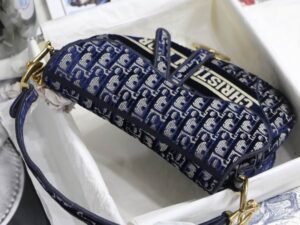 Saddle Bag Blue Dior Oblique Embroidery - DHB88