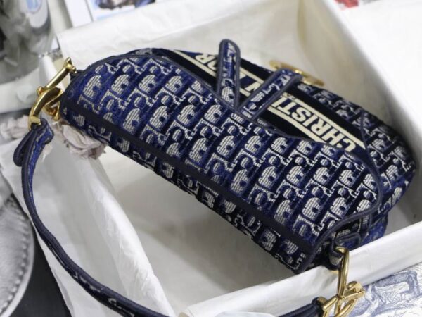 Saddle Bag Blue Dior Oblique Embroidery - DHB88