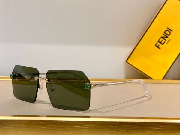 Fendi Sunglasses - FG047